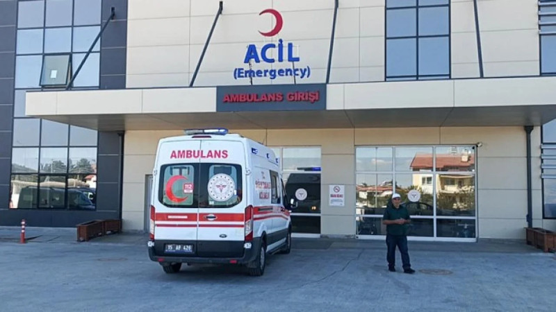 Mersin'de 14 içi zehirlendi