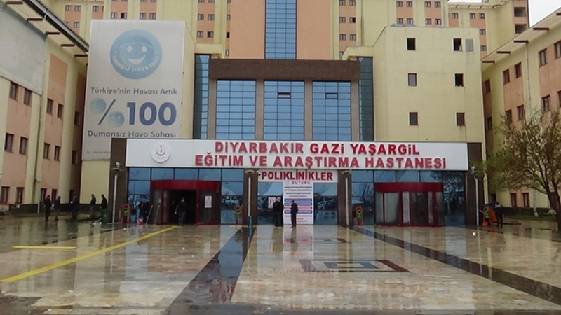 Diyarbakır'da sağlık emekçilerine silahlı saldırı