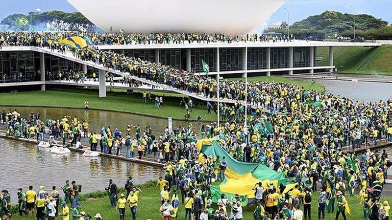 ÇEVİRİ | Brezilya'daki darbe girişimi ışığında