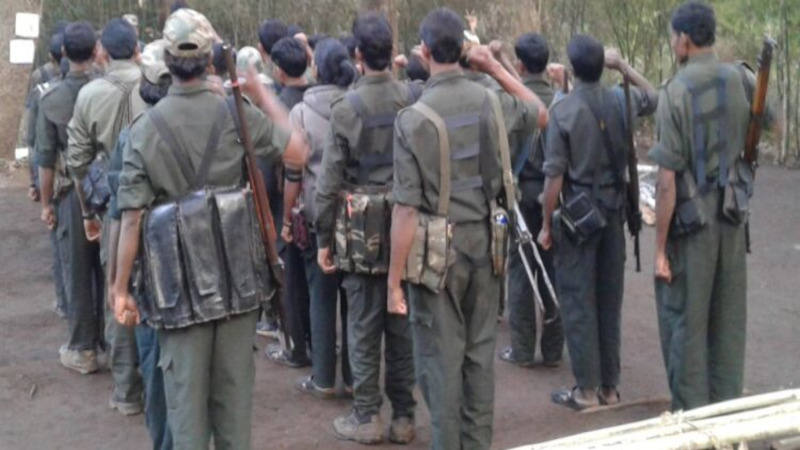 Maoistlerden bombal eylem
